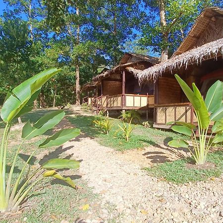 Tony'S Country Glamping With Chalet With Private Wash Room Accommodation El Nido Bagian luar foto