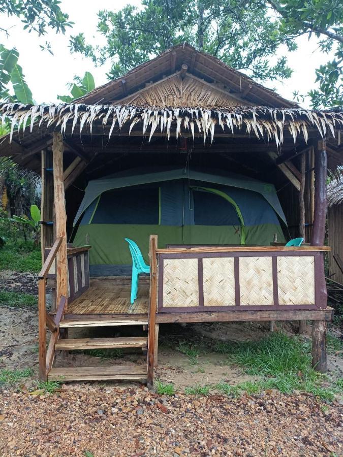 Tony'S Country Glamping With Chalet With Private Wash Room Accommodation El Nido Bagian luar foto