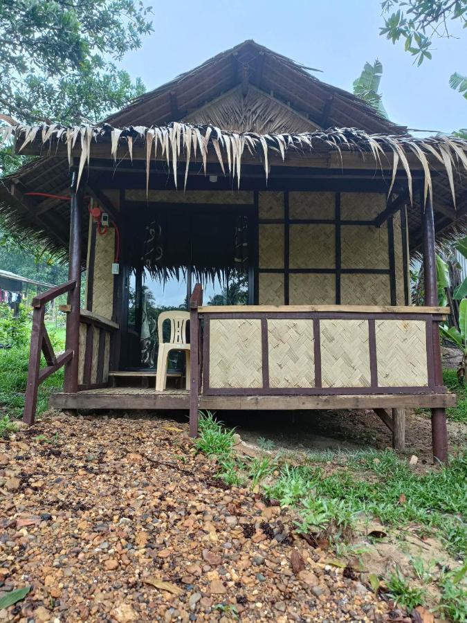Tony'S Country Glamping With Chalet With Private Wash Room Accommodation El Nido Bagian luar foto