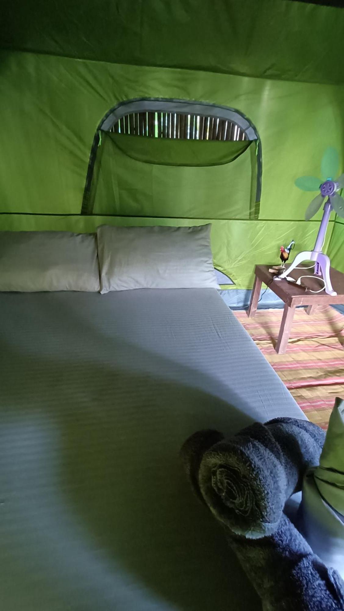 Tony'S Country Glamping With Chalet With Private Wash Room Accommodation El Nido Bagian luar foto