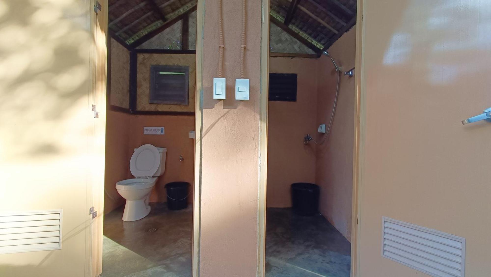 Tony'S Country Glamping With Chalet With Private Wash Room Accommodation El Nido Bagian luar foto