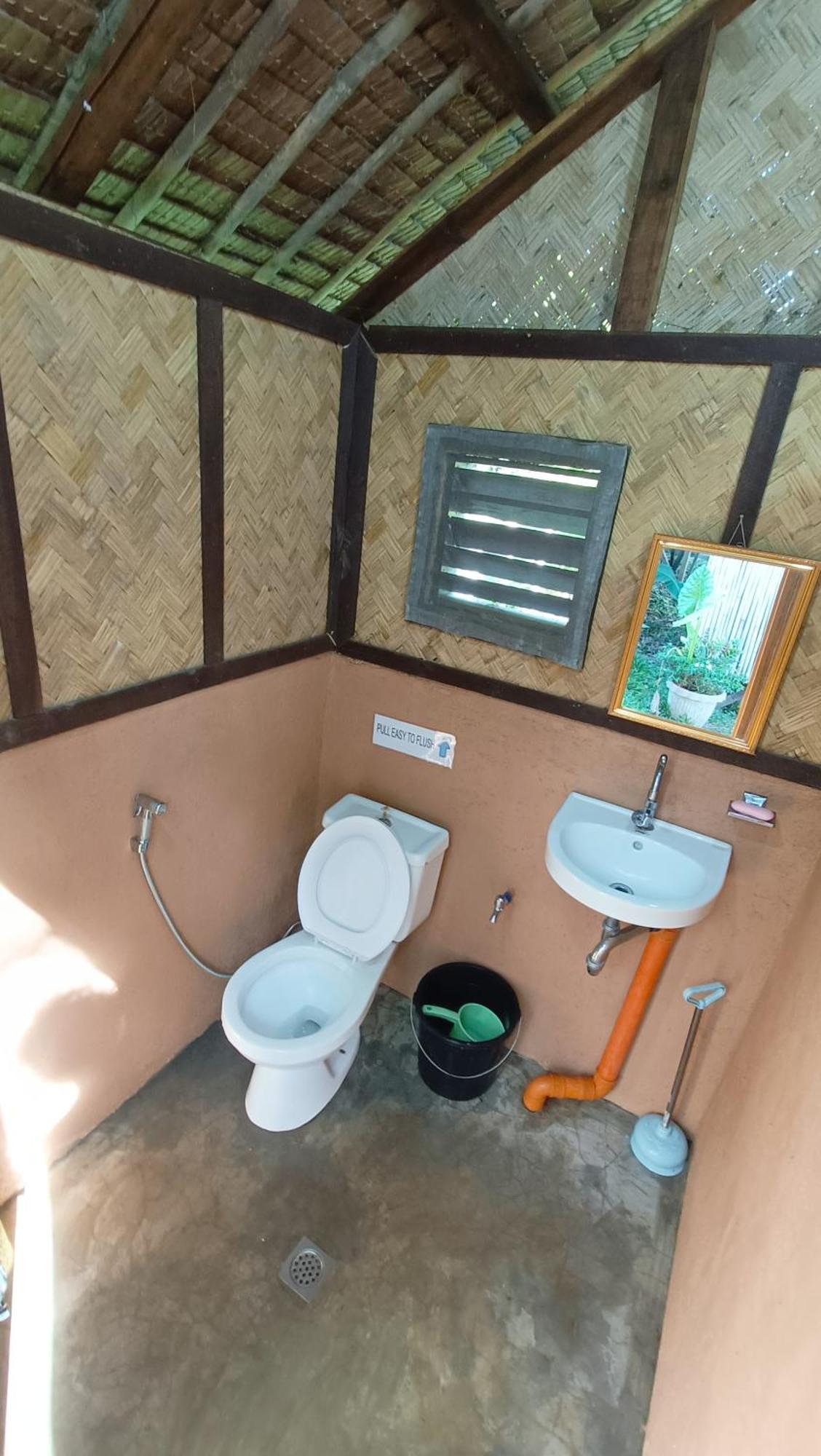 Tony'S Country Glamping With Chalet With Private Wash Room Accommodation El Nido Bagian luar foto