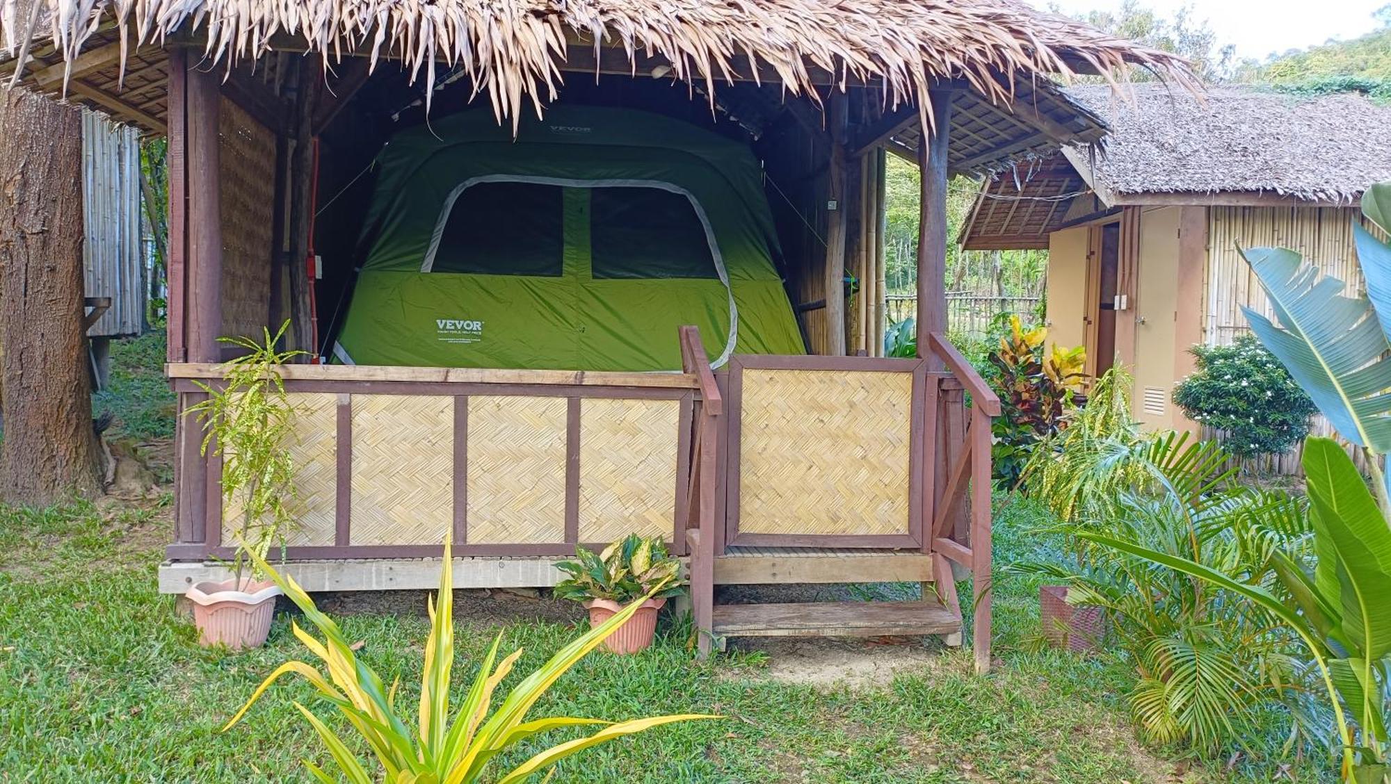 Tony'S Country Glamping With Chalet With Private Wash Room Accommodation El Nido Ruang foto